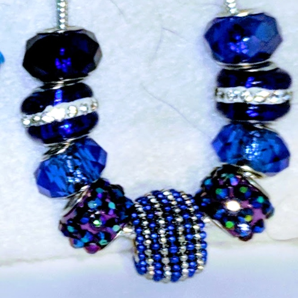 Glass and faceted beaded silver bracelet